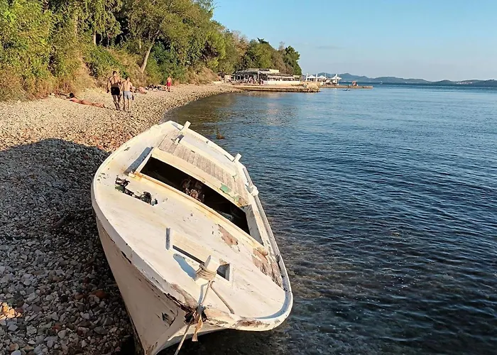 Sandra -private Parking And Garden *