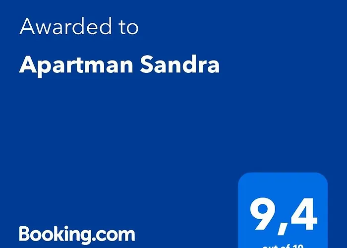 Sandra - Free Private Parking And Garden 扎达尔