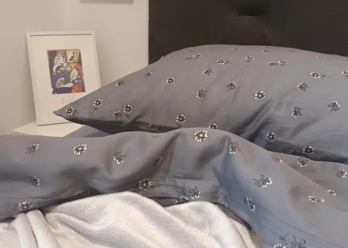 Sandra -private Parking And Garden