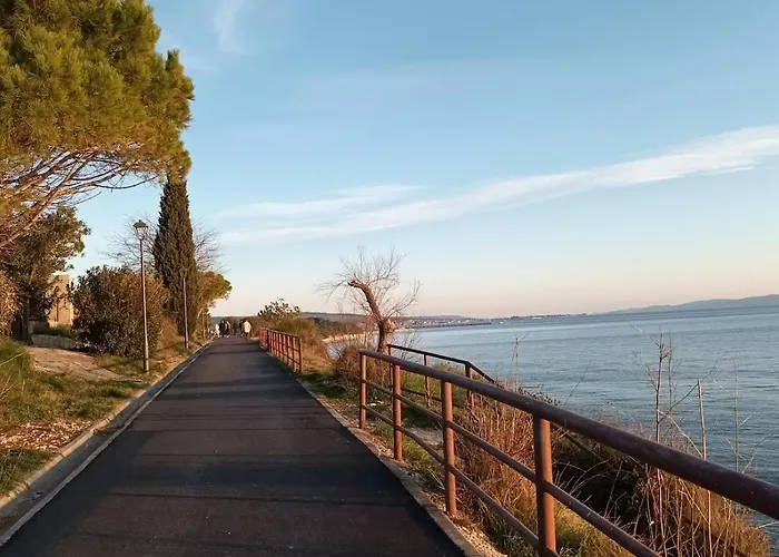 Sandra -private Parking And Garden *